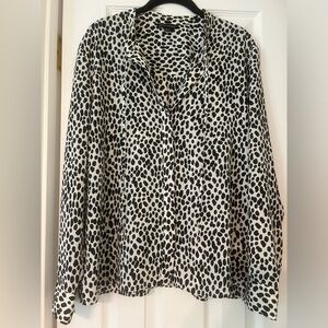 Beautiful white Banana Republic top with black spots